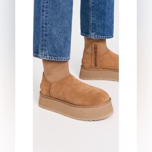 Ugg Women's Classic Dipper Boots - Picture 5 of 12